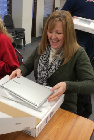 Teachers integrate Chromebooks into the classroom