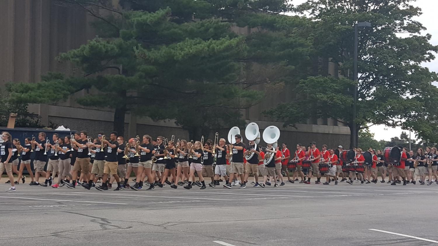 Marching Band hosts ice cream social
