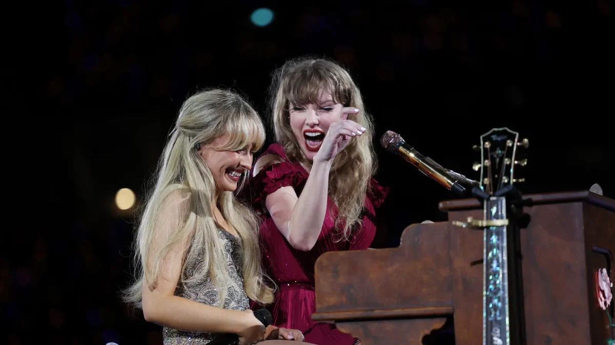 Swift and Carpenter performing “White Horse” on The Eras Tour in Sydney Australia, February 23rd, 2024.